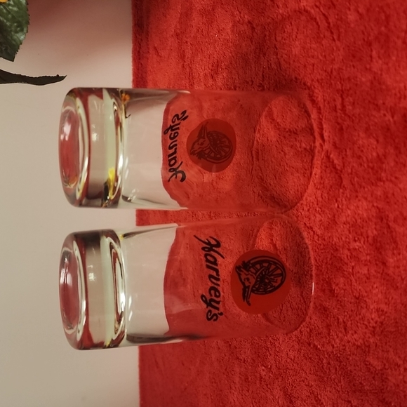 Harvey's Dining Vintage Set Of 2 Harveys Casino Red Dot Drinking
